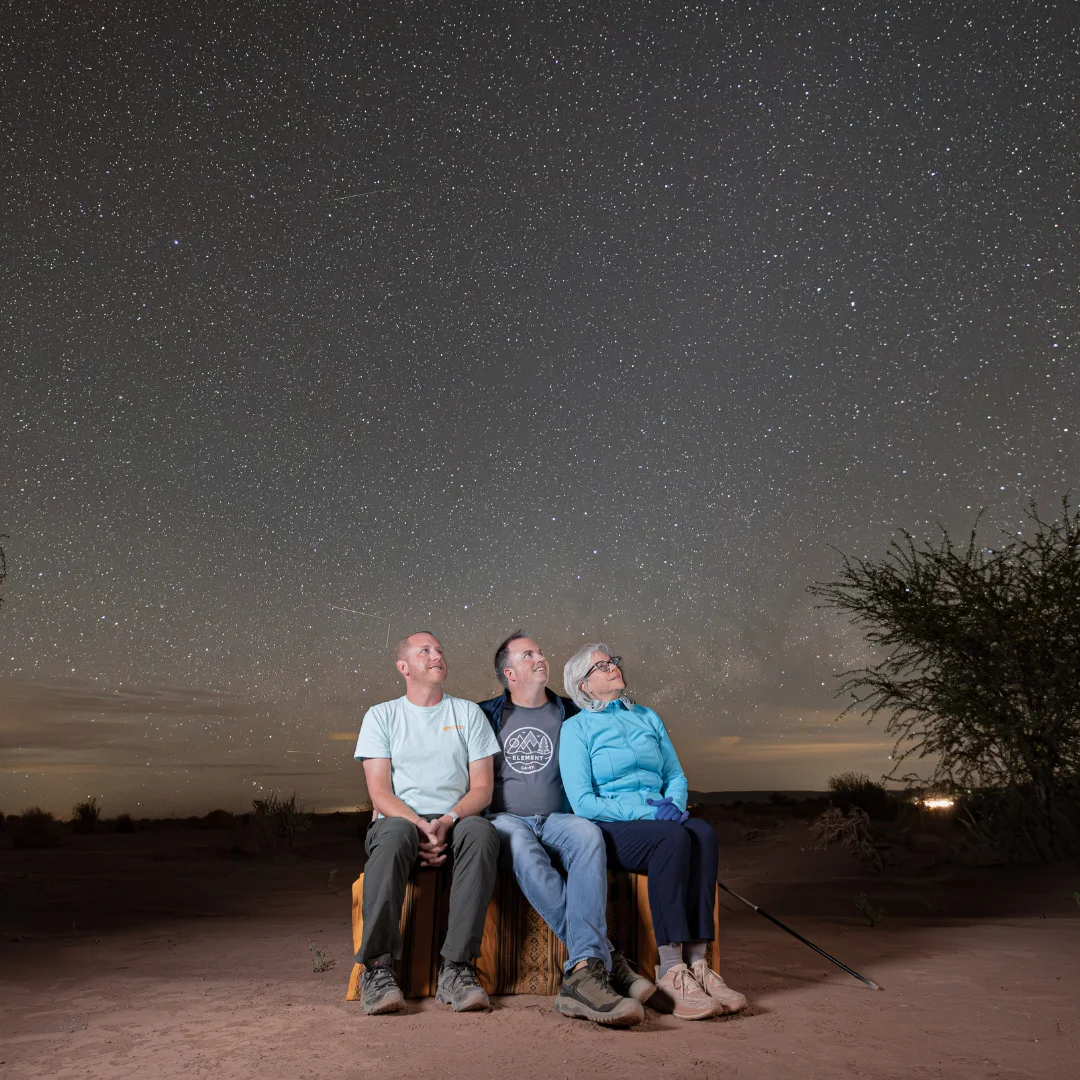 vista de familia feliz estrellas